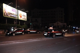 Palermo, bimbo di tre anni in strada da solo nella notte