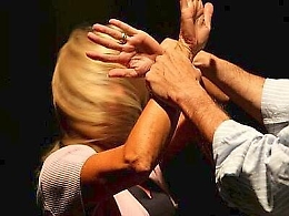 Francofonte: non accetta fine relazione, picchia e sequestra la ex