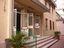 Caltanissetta, furto alla scuola Leone
Ladro tradito da impronte digitali