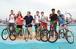 Catania, qualche scroscio di pioggia non ferma gli amanti del "Lungomare liberato"