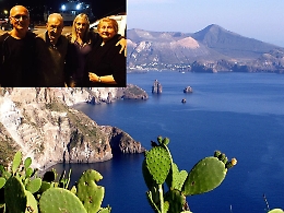 Due sorelle e un fratello si ritrovano nella loro Lipari dopo 53 anni