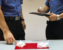 Augusta, nascondeva 100 grammi di cocaina negli slip: arrestata