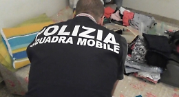 Ragusa, la Polizia chiude una “casa a luci rosse”