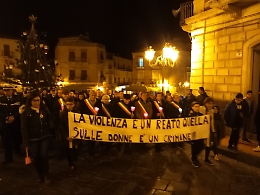 Ramacca, fiaccolata per Filippa e Lucia: l'omaggio di un paese sconvolto