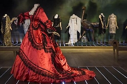 Gli antichi abiti della collezione Piraino in mostra a Caltanissetta