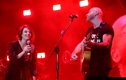 Catania, tutti pazzi per Carmen Consoli &amp; Friends