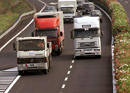 Palermo, rapinarono camionisti che trasportavano pesce: 5 arresti