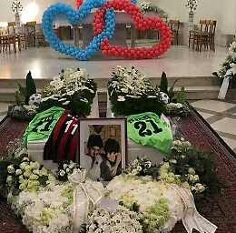 Incendio a Messina, in migliaia ai funerali dei due fratellini