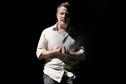 "L' abisso", il dramma degli sbarchi come metafora di un naufragio collettivo