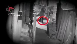 Agrigento, la banda di spacciatori violenti: bottiglie spaccate in testa a chi sgarrava