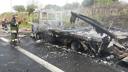Camion prende fuoco, attimi di puro terrore