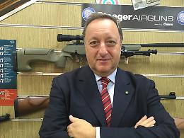 L'armiere: «Si può avere una pistola, ma non usarla per forza»