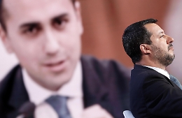 Il M5s all'attacco: «Salvini e Arata...»
E Matteo: «Ma l'ho visto una volta sola»