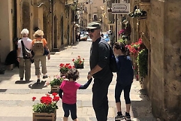 "Il Commissario Montalbano", Zingaretti: «A spasso nella mia Sicilia».... con tutta la famiglia