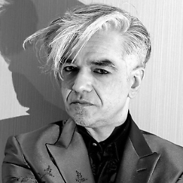 Morgan, furiosa lite in strada con paparazzo: entrambi denunciati