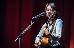 A New York tanti applausi per Carmen Consoli: il suo “Eco di Sirene” conquista la Grande Mela