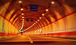 Due incidenti stradali su Catania-Siracusa: due feriti