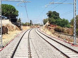 Passaggio a livello divelto, disagi e ritardi lungo la linea Catania Palermo