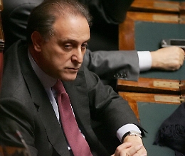 Incompatibilit&agrave; doppio ruolo Cesa nomina nuovo commissario