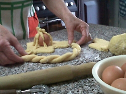 Aceddu cu l'ova e cuddure pasquali siciliane