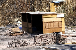 Catania, i rom ritornano nel campo bruciato