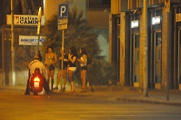 Da oggi a Catania multe a prostitute e clienti con daspo urbano: ecco le strade sotto controllo