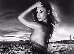 Livia Canalis, la cugina di Elisabetta "sirena" in un calendario