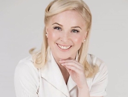 Lucia Blanco, la Sandy di "Grease" originaria di Augusta: «Il palco è la mia vita»