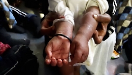 Migranti, a Catania la nave Aquarius con il suo carico di orrori