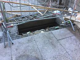 Catania, degrado all'ingresso dell'INPS