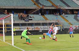 Calcio Catania, un lampo di Curiale vale la vittoria nel test con la Vibonese