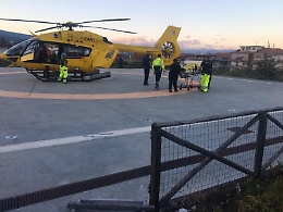 Giarre, batte la testa durante lavori: elisoccorso lo trasferisce a Catania