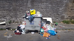 Catania: in Via Carlo Pisacane non si ritirano i rifiuti