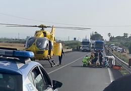 Grave incidente lungo la Catania Gela: uno dei feriti al Cannizzaro in elisoccorso