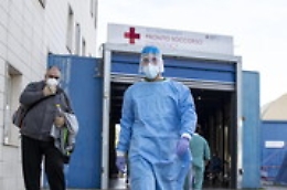 Covid, Italia verso lo "scenario 4": a breve la scelta di Conte. Chiuderà il Paese?