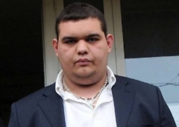 Era Speziale il catanese con il cellulare in carcere a Favignana