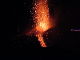 Stabile sull' Etna l' attività stromboliana