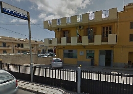 Avola, suicida dopo le botte in commissariato: indagati cinque poliziotti