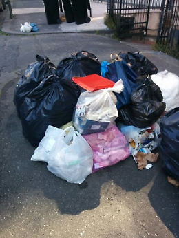 Catania, rifiuti in via Oliveto Scammacca: dimenticati?