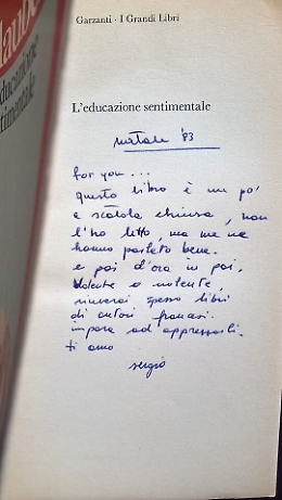 Prof di Augusta trova dedica d'amore in libro acquistato in bancarella e lancia #cercandoSergio