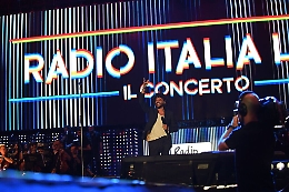 Palermo, la festa di Radio Italia tra le note di grandi cantanti, buone speranze e meteore