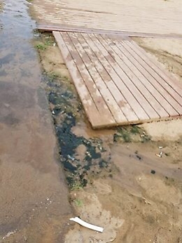 Sporcizia, puzza, abusivi e nessun servizio: da catanese sono schifata delle spiagge libere