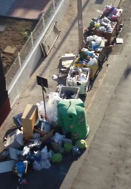 Rifiuti pericolosi ancora in via Mascagni: occorre pi&ugrave; sorveglianza