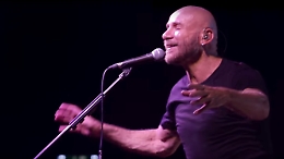 Gela, alle Mura Timoleontee concerto evento tra pop e lirica con Mario Venuti