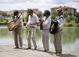 Forr&oacute; Mi&oacute;r, il forr&oacute; con influenze ritmiche da tutto il mondo