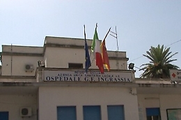 Colpita con un oggetto alla testa dal suocero: è in gravi condizioni