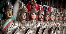 I pupi di Mimmo Cuticchio pronti a sfidarsi “A singolar tenzone”