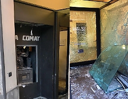 Linguaglossa, tentano furto al "Credito Siciliano": colpo sventato dai carabinieri