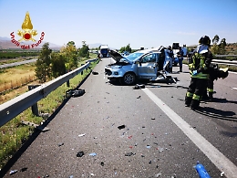 Incidente mortale lungo la Palermo-Catania: due morti e due feriti