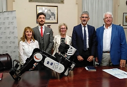 L'esoscheletro 2.0 che rimetterà in piedi chi ha perso l'uso delle gambe